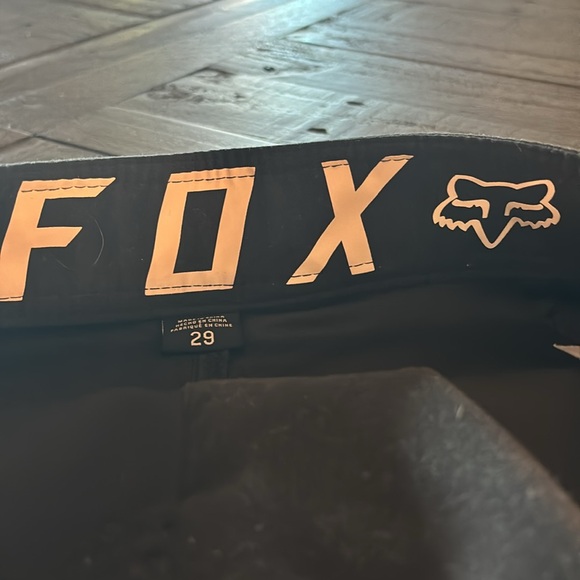 MENS 11” FOX HYBRID SHORTS SIZE 29 GREAT COND BUNDLE2SAVE - Picture 4 of 9